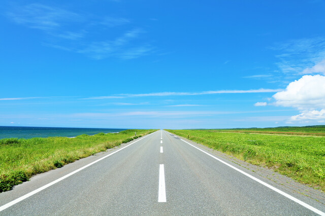 隣接する道路